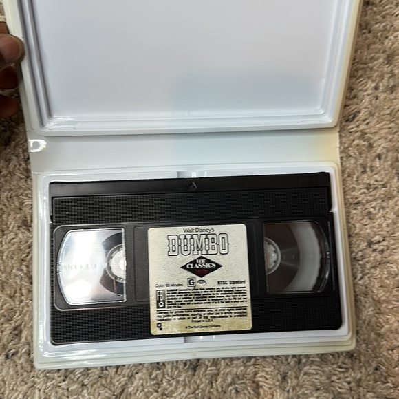Walt Disney’s Classic Dumbo VHS Tape. - Picture 5 of 7